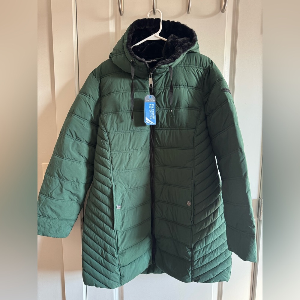 Women’s Extra Large Nautica Dark Green Puffer Jacket With Fleece Hood NWT